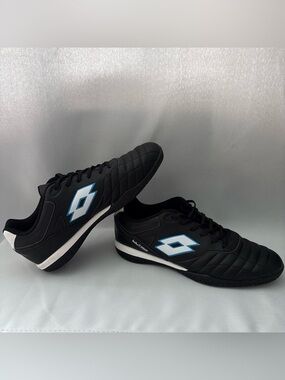 LOTTO indoor soccer shoes size 8 brand new
